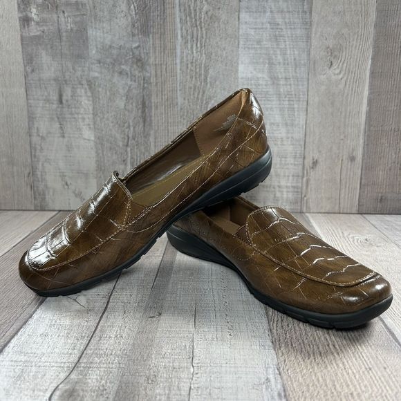 Easy Spirit Women's Seabriana 3 Loafer Slip-On Shoes Croc Print Brown Size 6.5 M - Picture 2 of 12